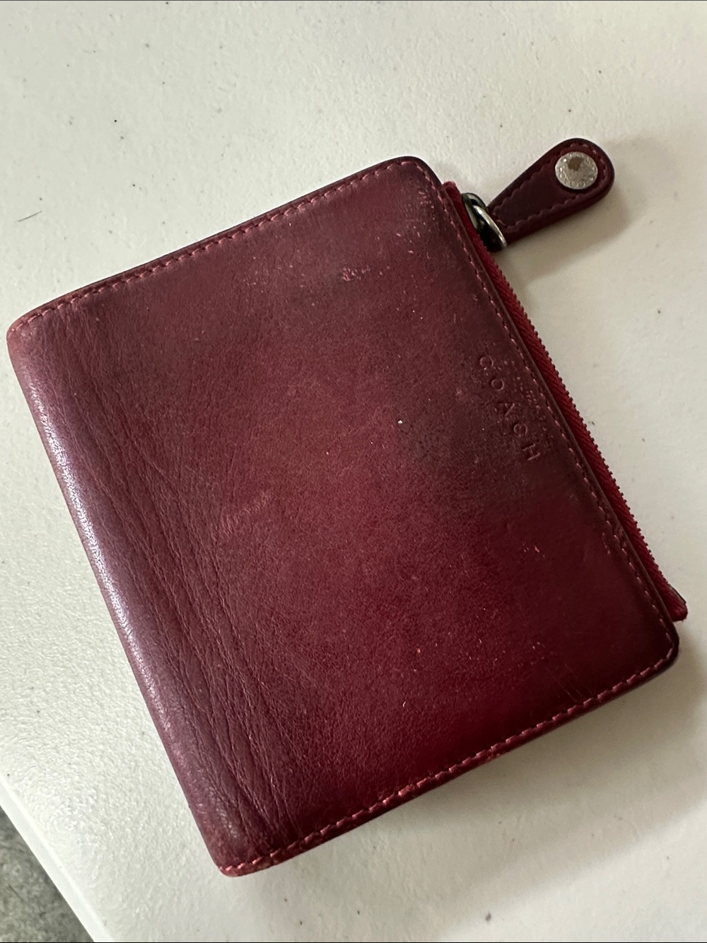 Vintage Y2K Coach Burgundy Leather Zip Card Wallet
